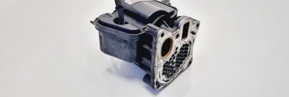 Opel Zafira C EGR valve cooler 55577443