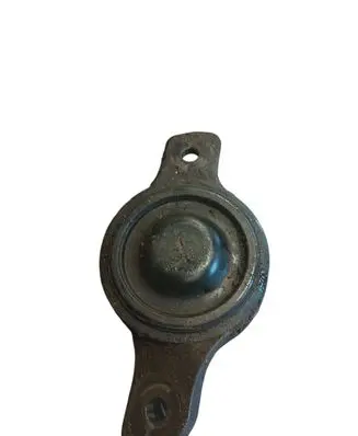 Subaru Outback Engine mount bracket