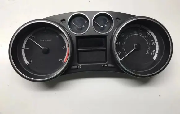 Peugeot 308 Speedometer (instrument cluster) 9665107880