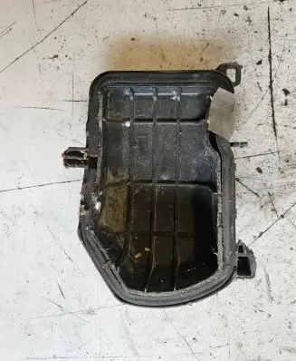 Toyota Avensis T250 Headlight part 16314