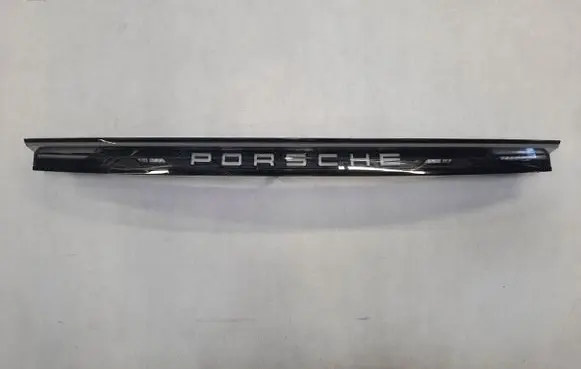 Porsche Taycan 9J1 Tailgate rear/tail lights 9J1945082B