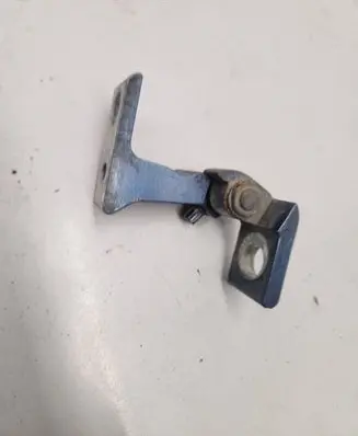 Volkswagen PASSAT B8 Front door upper hinge 8x0831404E A046574