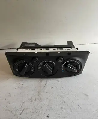Toyota Avensis T250 Climate control unit 5590005101