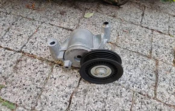 Ford Edge II Alternator belt tensioner DS7EAB