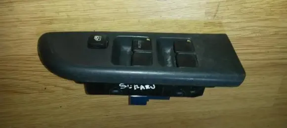 Subaru Legacy Electric window control switch