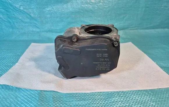 Skoda Octavia Mk2 (1Z) Throttle valve 06F133062Q A2C53390403 1694404196