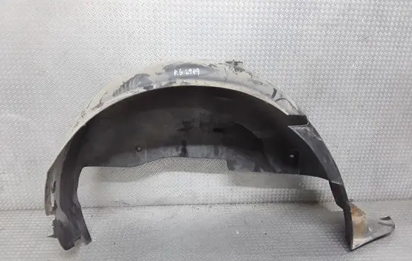 Rear arch fender liner splash guards