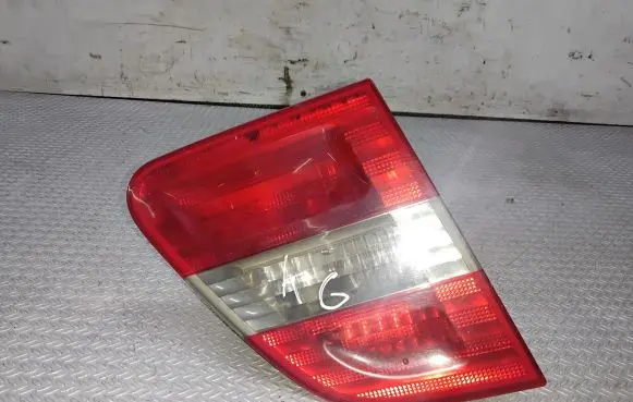 Mercedes-Benz B W245 Tailgate rear/tail lights A1698200577