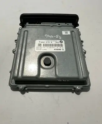 BMW 5 F10 F11 Engine control unit/module 8513250 0281017648 030154951