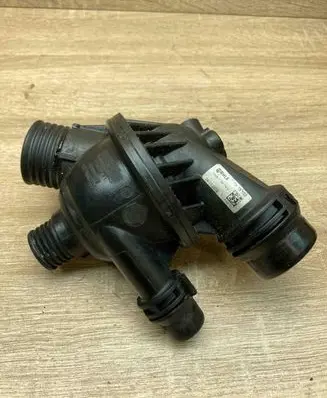 BMW 3 E90 E91 Thermostat/thermostat housing TM19102