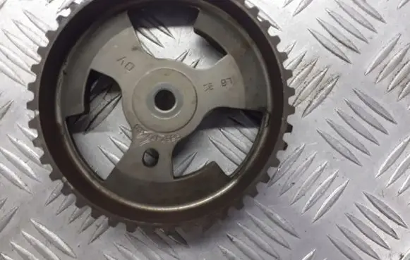Peugeot 307 Timing chain sprocket 9657477580