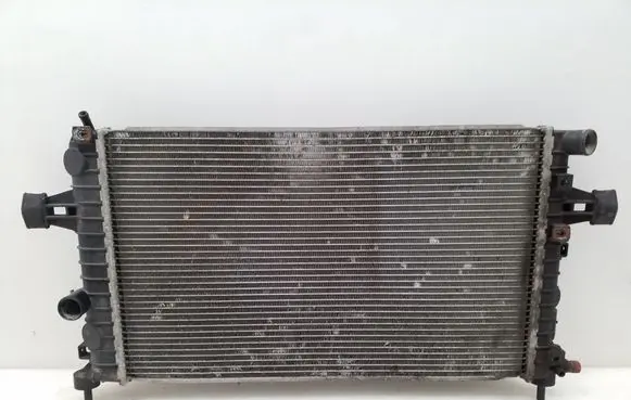 Opel Astra H Coolant radiator 
