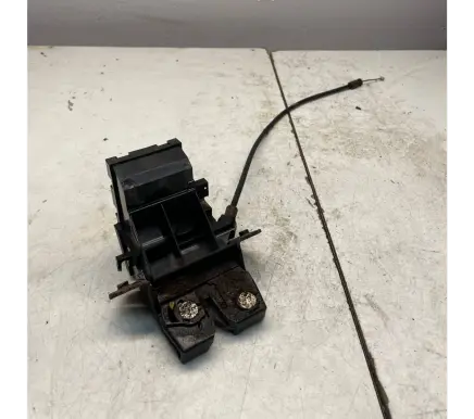 Mercedes-Benz C W203 Tailgate/trunk/boot lock/catch/latch A2037500184