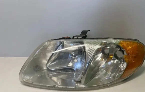 Chrysler Grand Voyager IV Headlight/headlamp