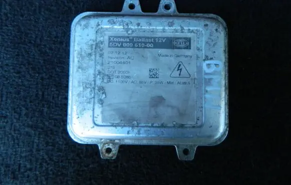BMW X6 E71 Voltage converter/converter module 5DV009610-00