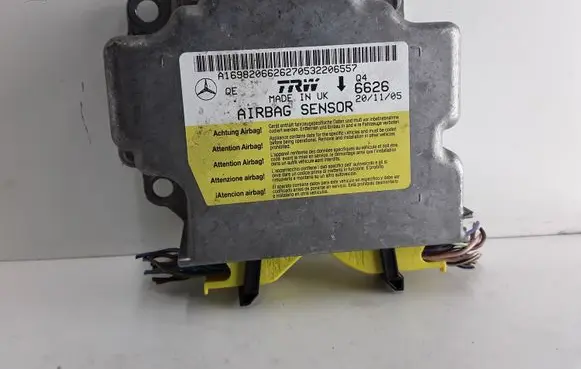 Mercedes-Benz A W169 Airbag control unit/module A1698206626