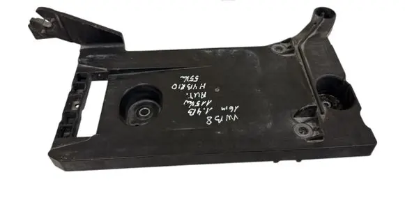 Volkswagen PASSAT B8 Battery tray 3G0907509A
