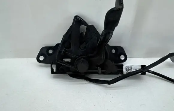KIA Xceed Engine bonnet/hood lock/catch 81130J7000