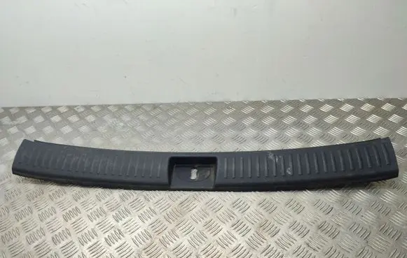 KIA Sorento Trunk/boot sill cover protection 85770C5000