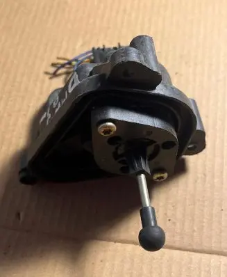 BMW 5 E39 Headlight level adjustment motor 15373500 63326901405