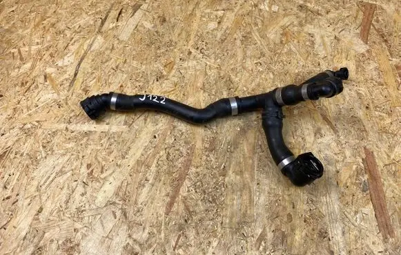 Mercedes-Benz S AMG W222 Engine coolant pipe/hose A2225010593 KKK667065A1P2