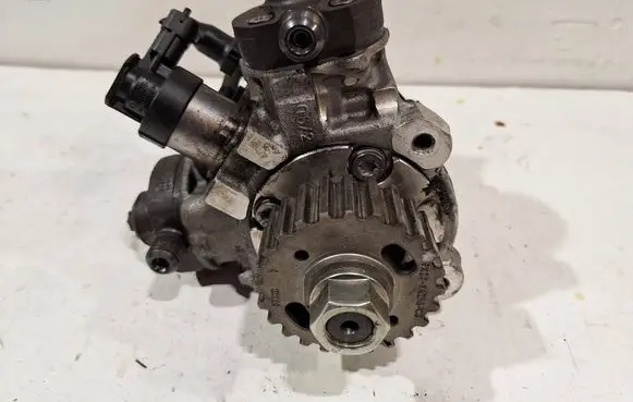 Citroen C5 Fuel injection high pressure pump 0445010614