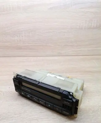 Volkswagen PASSAT B5 Climate control unit 3B1907044A 5HB00761702