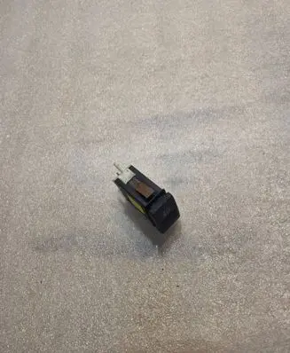Fog light switch