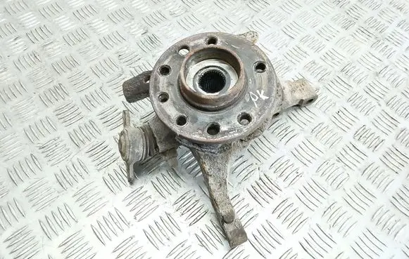 Opel Zafira A Front wheel hub spindle knuckle