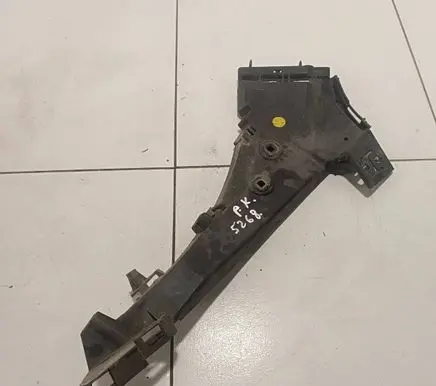 Audi Q7 4L Front bumper mounting bracket 4L0807283