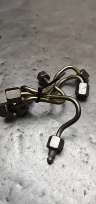 BMW X3 F25 Fuel injector supply line/pipe 