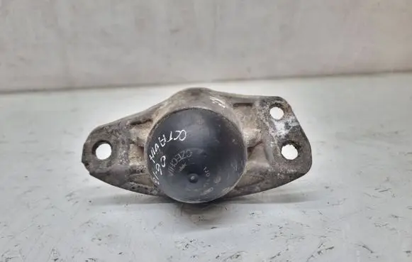 Skoda Octavia Mk2 (1Z) Front shock absorber mounting bracket 3C0513353C