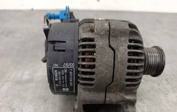 Volkswagen Golf IV Generator/alternator