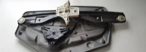 Skoda Superb B6 (3T) Rear window lifting mechanism without motor