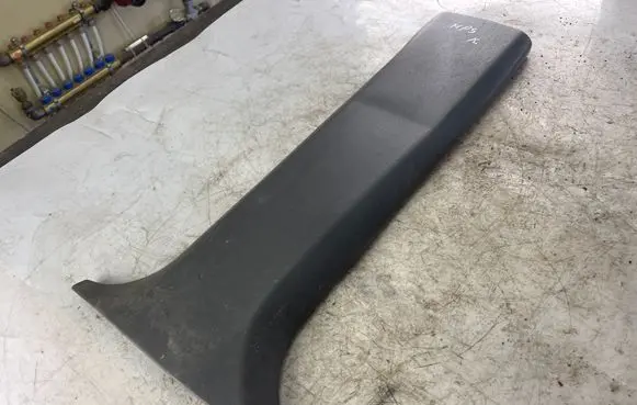 Mitsubishi Pajero Sport I (B) pillar trim (bottom) Mr532783