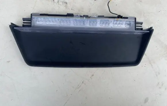 BMW 8 G15 Third/center stoplight 7476923 4588901