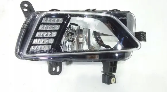Volkswagen Polo VI Front fog light 2G0941662