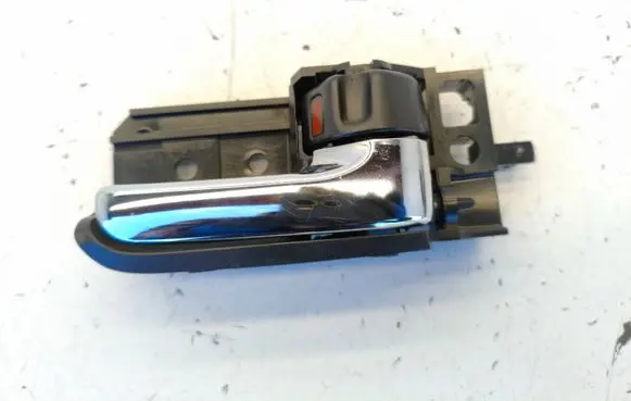 Toyota Avensis T250 Rear door interior handle 50594A2