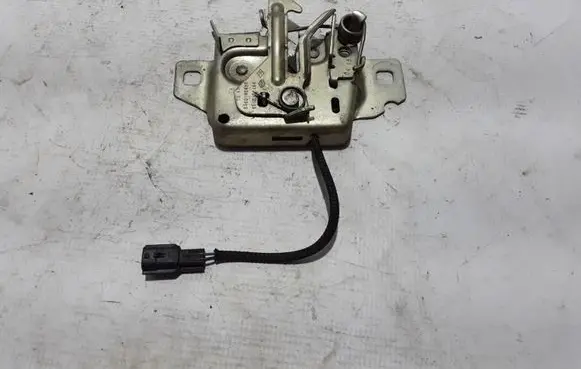 Engine bonnet (hood) release handle