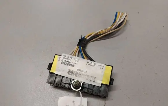 Citroen C5 Fuse module 9636079380