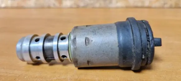 BMW 3 E46 Camshaft position sensor 13150137