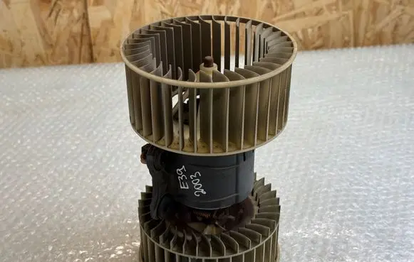 BMW 5 E39 Heater fan/blower 64118385558 64118385559 83855589