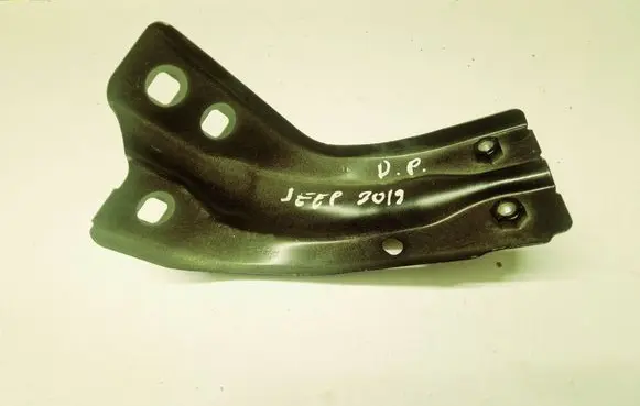 Jeep Cherokee Fender mounting bracket 