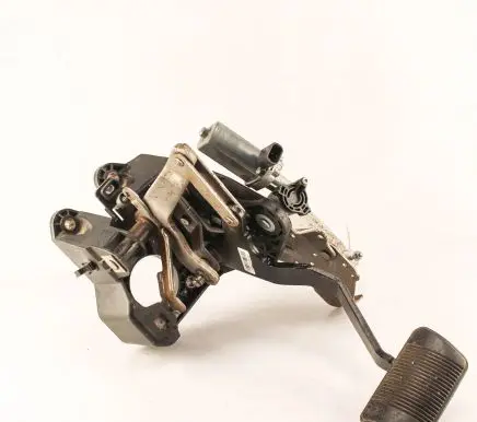 Dodge Caravan Brake pedal 04721188AI