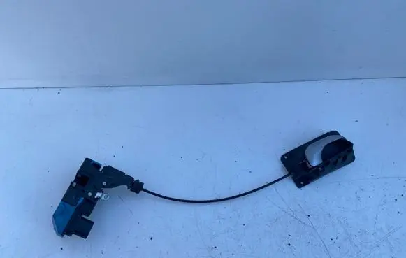 Volvo S80 Front door lock 30663042