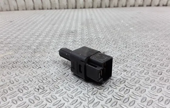 Nissan Navara D40 Brake pedal sensor switch