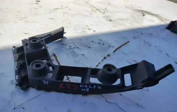 Volkswagen Golf VI Rear bumper mounting bracket 