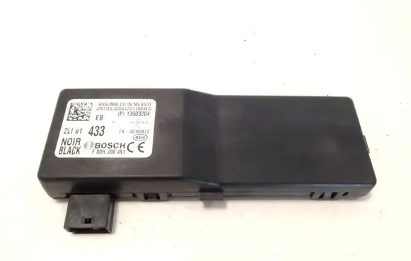 Chevrolet Volt I Door central lock control unit/module P13503204 13503204 F00HJ00491