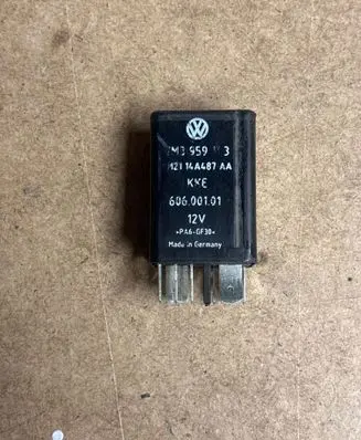 Volkswagen PASSAT B6 Other relay 7M3959143 60600101 YM2114A487AA