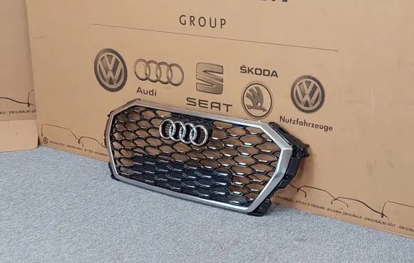 Audi Q3 F3 Front bumper upper radiator grill 83F853651BRN4 83F853651B 83F853651C